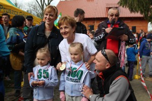 Na wszystkich uczestników biegów, także tych najmłodszych, czekały pamiątkowe medale